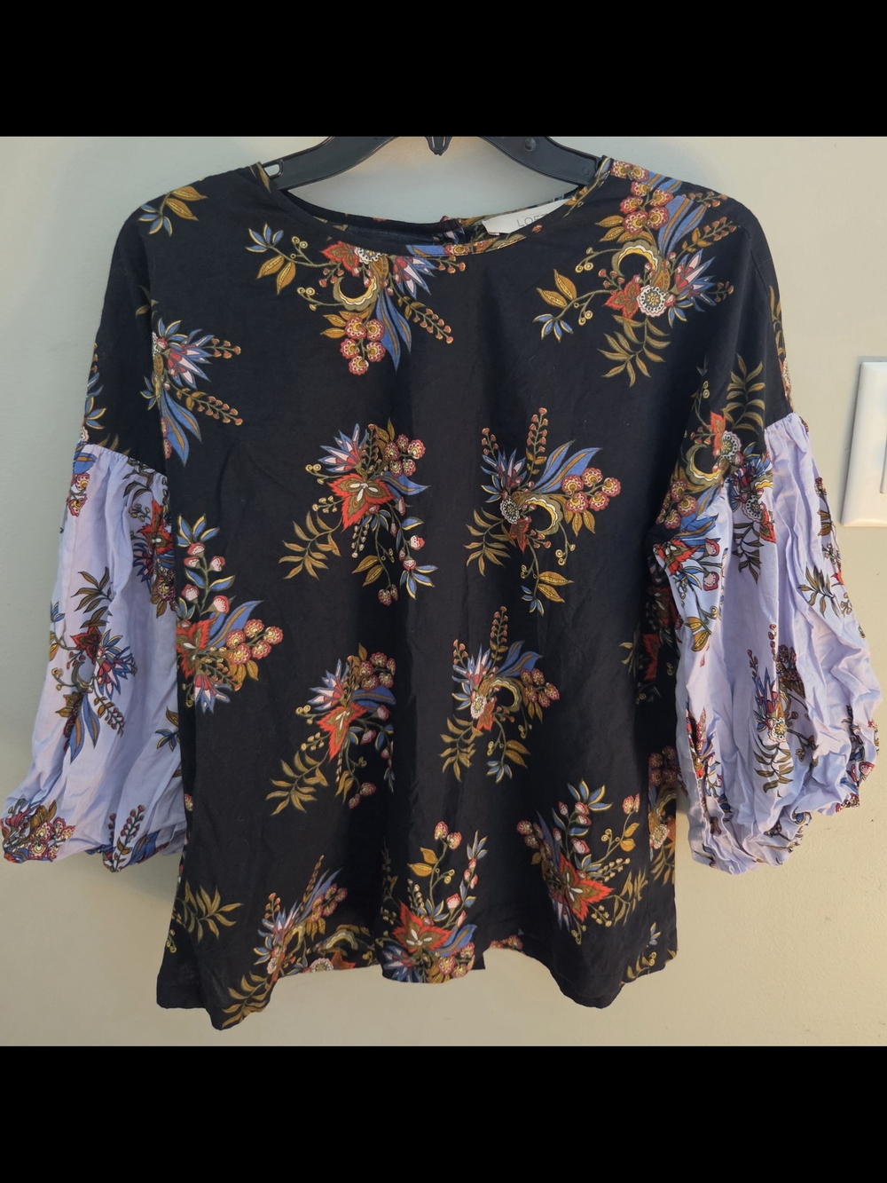 LOFT-XS Black Floral Blouse W/Blue Puff/Balloon Sleeves- Button Back Top/Blouse